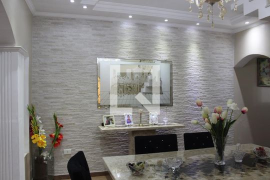 Sala de casa à venda com 4 quartos, 300m² em Vila Ré, São Paulo