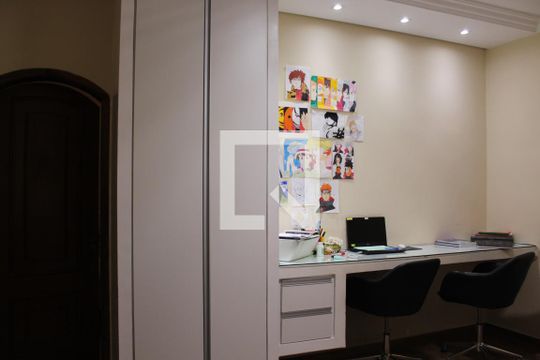 Suíte 1 de casa à venda com 4 quartos, 300m² em Vila Ré, São Paulo