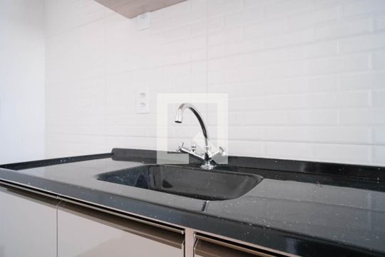 Cozinha de apartamento à venda com 2 quartos, 37m² em Cidade Patriarca, São Paulo