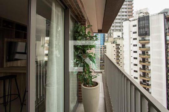 Varanda  de apartamento para alugar com 2 quartos, 99m² em Indianópolis, São Paulo
