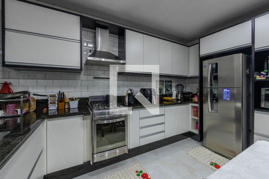 Cozinha de casa à venda com 3 quartos, 140m² em Vila Lucia, São Paulo