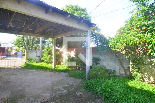 Garagem de casa à venda com 5 quartos, 500m² em Mathias Velho, Canoas