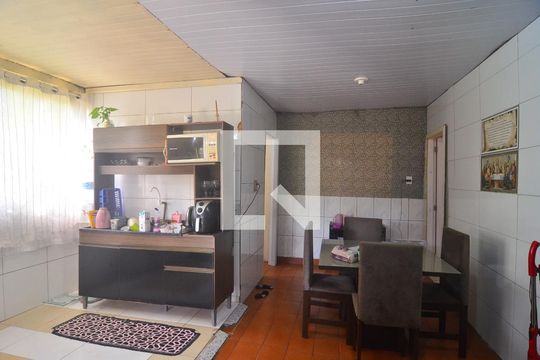 Sala de casa à venda com 5 quartos, 500m² em Mathias Velho, Canoas