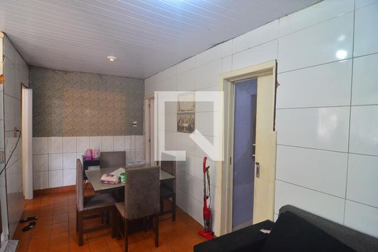 Sala de casa à venda com 5 quartos, 500m² em Mathias Velho, Canoas