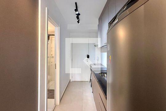 Cozinha de kitnet/studio para alugar com 0 quarto, 25m² em Brooklin, São Paulo
