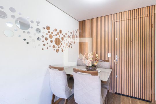 Sala de apartamento à venda com 2 quartos, 50m² em Novo Osasco, Osasco