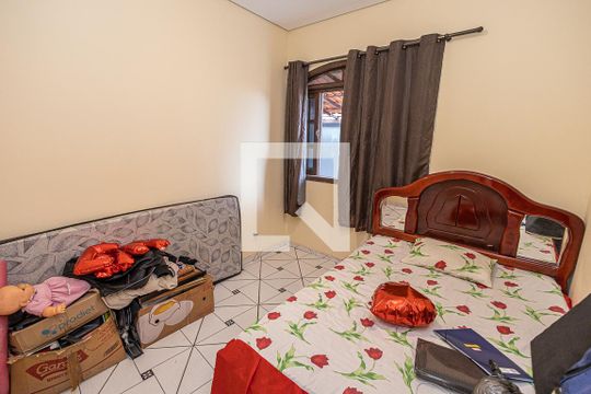 Quarto 3 de casa à venda com 3 quartos, 230m² em Heliópolis, Belo Horizonte