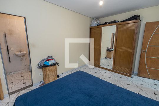 Quarto 1 / suite de casa à venda com 3 quartos, 230m² em Heliópolis, Belo Horizonte