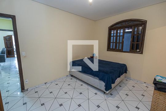Quarto 1 / suite de casa à venda com 3 quartos, 230m² em Heliópolis, Belo Horizonte