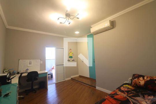 Quarto 1  de casa à venda com 3 quartos, 200m² em Vila Barbosa, São Paulo
