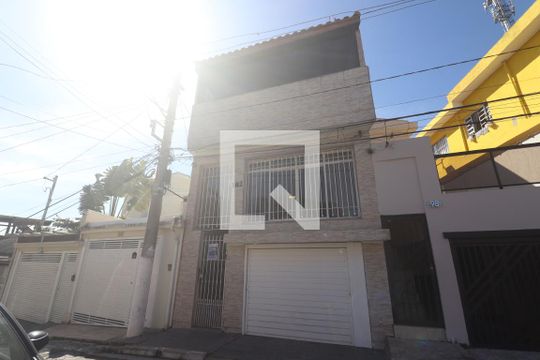 Fachada da casa de casa à venda com 3 quartos, 200m² em Vila Barbosa, São Paulo