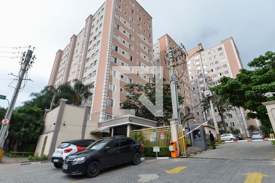 Fachada do Condomínio de apartamento à venda com 2 quartos, 42m² em Centro, Guarulhos