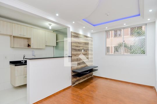 Apartamento à venda com 2 quartos, 42m² em Centro, Guarulhos
