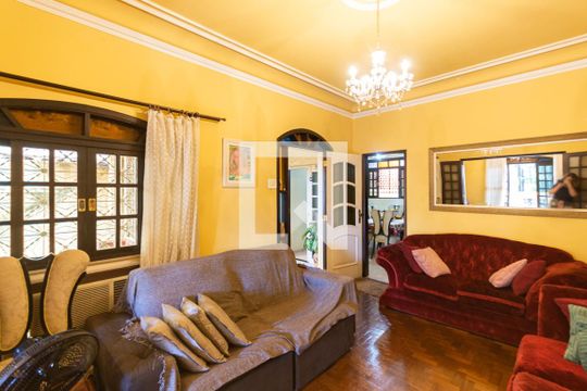 Sala de casa à venda com 4 quartos, 300m² em São Cristóvão, Rio de Janeiro