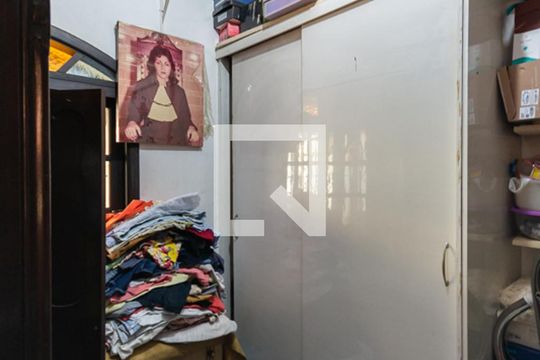 Quarto de Serviço de casa à venda com 4 quartos, 300m² em São Cristóvão, Rio de Janeiro