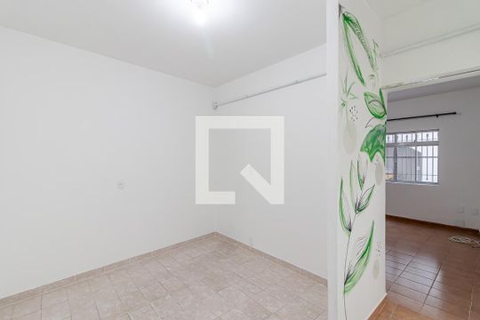 Quarto 2 de casa para alugar com 2 quartos, 100m² em Vila Moraes, São Paulo