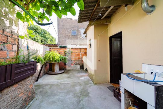 Área comum de casa à venda com 7 quartos, 280m² em Bairro Fátima, Canoas
