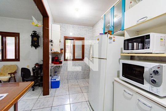 Cozinha de casa à venda com 7 quartos, 280m² em Bairro Fátima, Canoas