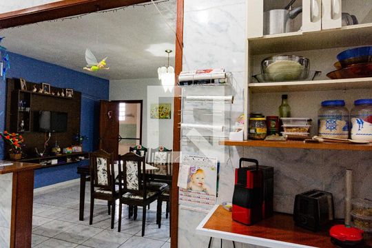 Cozinha de casa à venda com 7 quartos, 280m² em Bairro Fátima, Canoas