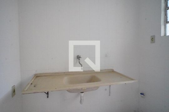 Cozinha de apartamento para alugar com 2 quartos, 70m² em Nonoai, Porto Alegre