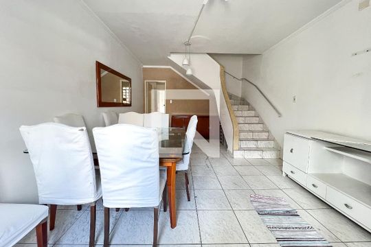 Sala de casa à venda com 3 quartos, 140m² em Bom Retiro, São Paulo