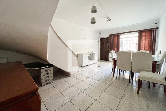 Casa à venda com 3 quartos, 140m² em Bom Retiro, São Paulo
