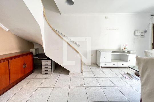 Sala de casa à venda com 3 quartos, 140m² em Bom Retiro, São Paulo