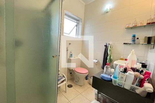 Banheiro  de apartamento à venda com 2 quartos, 80m² em Vila Paulista, São Paulo