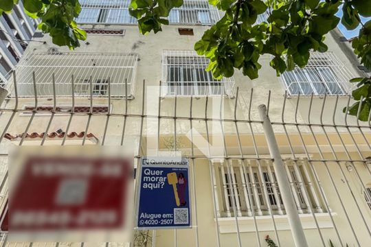 Fachada de apartamento à venda com 2 quartos, 100m² em Grajau, Rio de Janeiro