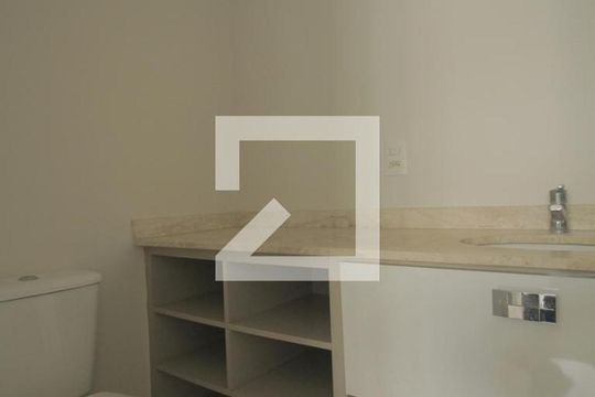 Banheiro da Suíte de apartamento à venda com 3 quartos, 90m² em Jardim Itu, Porto Alegre