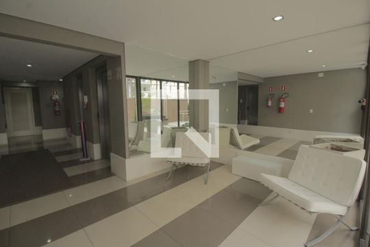 Hall de entrada de apartamento à venda com 3 quartos, 90m² em Jardim Itu, Porto Alegre