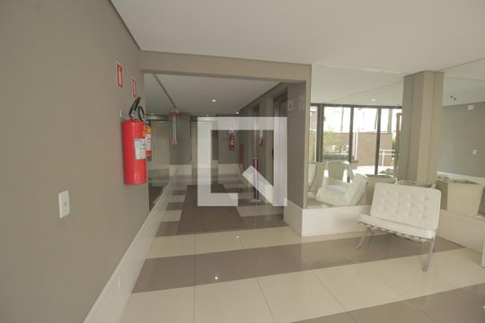 Hall de entrada de apartamento à venda com 3 quartos, 90m² em Jardim Itu, Porto Alegre