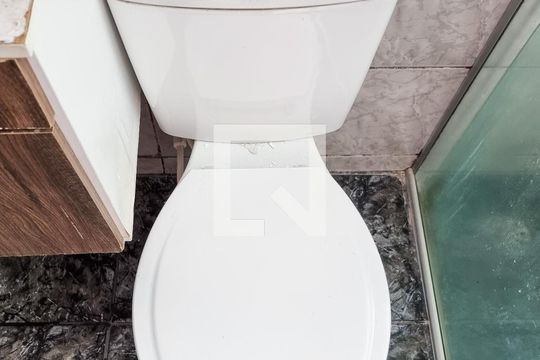 Banheiro de apartamento para alugar com 2 quartos, 52m² em Jardim das Indústrias, Jacareí