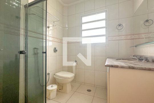 Banheiro 1 de apartamento para alugar com 4 quartos, 145m² em Vila Julia, Guarujá