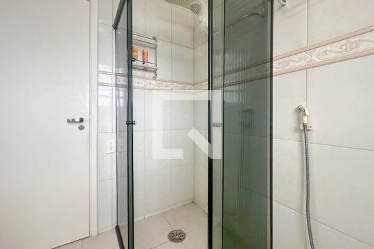 Banheiro 1 de apartamento para alugar com 4 quartos, 145m² em Vila Julia, Guarujá