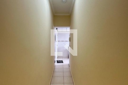 Corredor de apartamento para alugar com 4 quartos, 145m² em Vila Julia, Guarujá