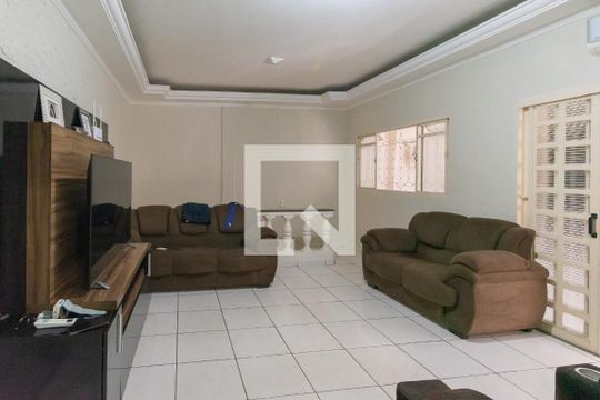 Sala de casa à venda com 3 quartos, 300m² em Jardim Santa Lúcia, Campinas
