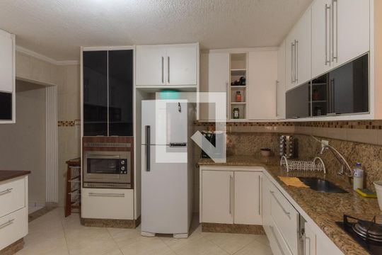 Cozinha de casa à venda com 3 quartos, 300m² em Jardim Santa Lúcia, Campinas