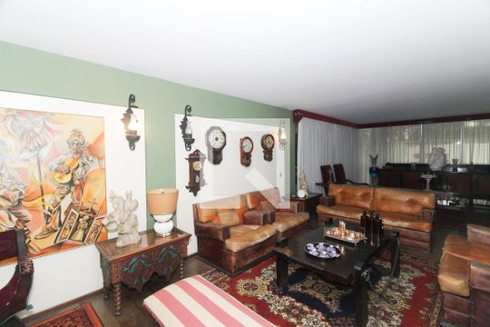Sala de casa para alugar com 3 quartos, 468m² em Sion, Belo Horizonte