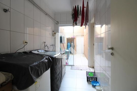 Área de serviço de casa à venda com 3 quartos, 175m² em Vila Ipojuca, São Paulo
