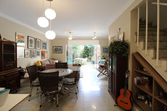 Sala  de casa à venda com 3 quartos, 175m² em Vila Ipojuca, São Paulo