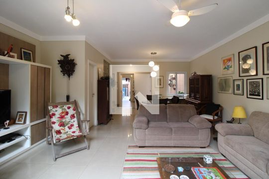 Casa à venda com 3 quartos, 175m² em Vila Ipojuca, São Paulo