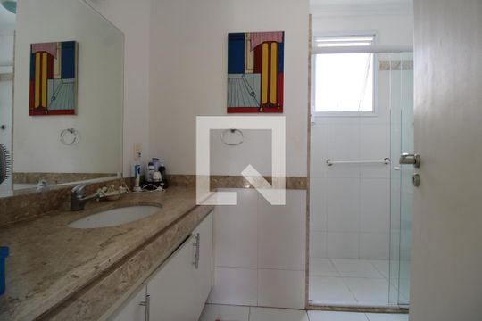 Banheiro da suíte 1  de casa à venda com 3 quartos, 175m² em Vila Ipojuca, São Paulo