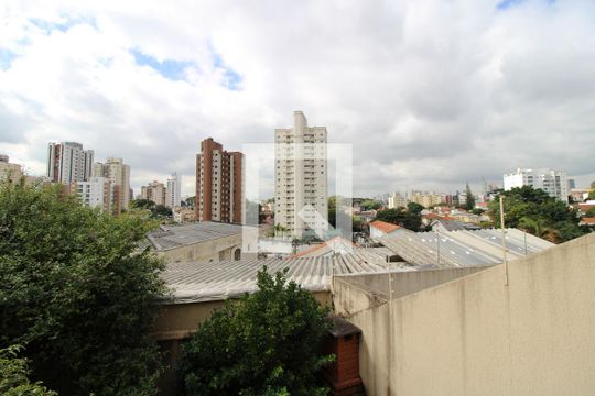 Casa à venda com 3 quartos, 175m² em Vila Ipojuca, São Paulo