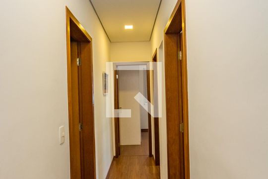 Corredor de apartamento à venda com 3 quartos, 168m² em Coracao de Jesus, Belo Horizonte
