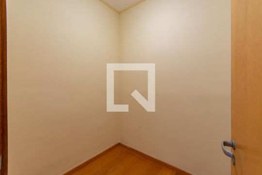 Quarto de Serviço de apartamento à venda com 3 quartos, 78m² em Itapoã, Belo Horizonte