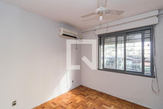 Quarto de apartamento à venda com 1 quarto, 44m² em Vila Ipiranga, Porto Alegre