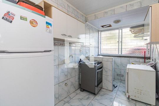 Cozinha e Área de Serviço de apartamento à venda com 1 quarto, 44m² em Vila Ipiranga, Porto Alegre