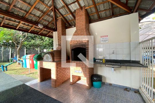 Área comum - Churrasqueira de apartamento para alugar com 2 quartos, 49m² em Vila Odim Antão, Sorocaba
