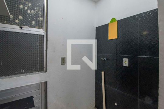 Cozinha de apartamento à venda com 2 quartos, 48m² em Estância Velha, Canoas